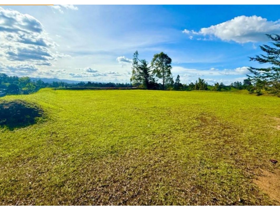 HERMOSO LOTE EN VENTA EN PARCELACIÓN ACCESO SOBRE LA VÍA SAN ANTONIO — foto 3