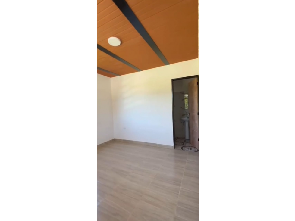 LINDA CASA FINCA EN VENTA MARINILLA — foto 3
