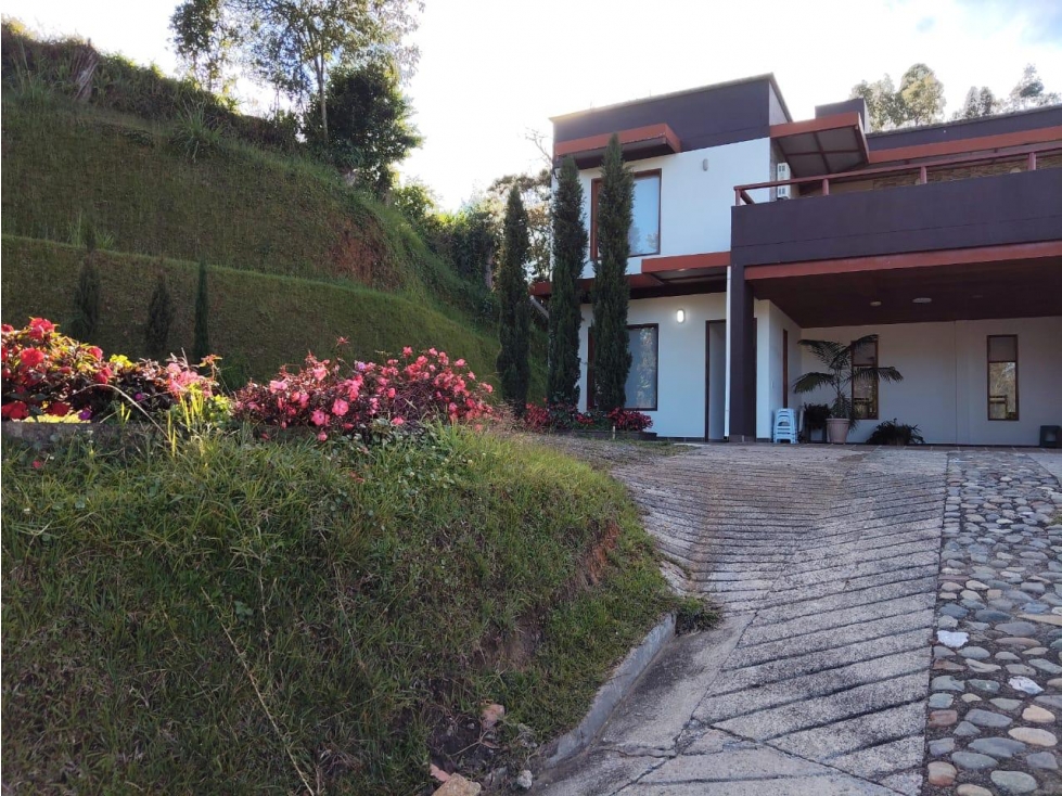 HERMOSA FINCA EN VENTA MARINILLA SANTUARIO — foto 3