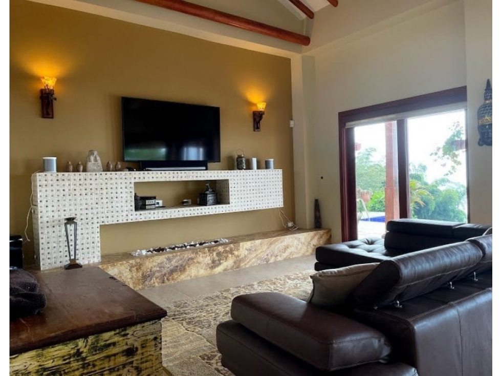ESPECTACULAR CASA EN VENTA ALTO DE PALMAS — foto 3