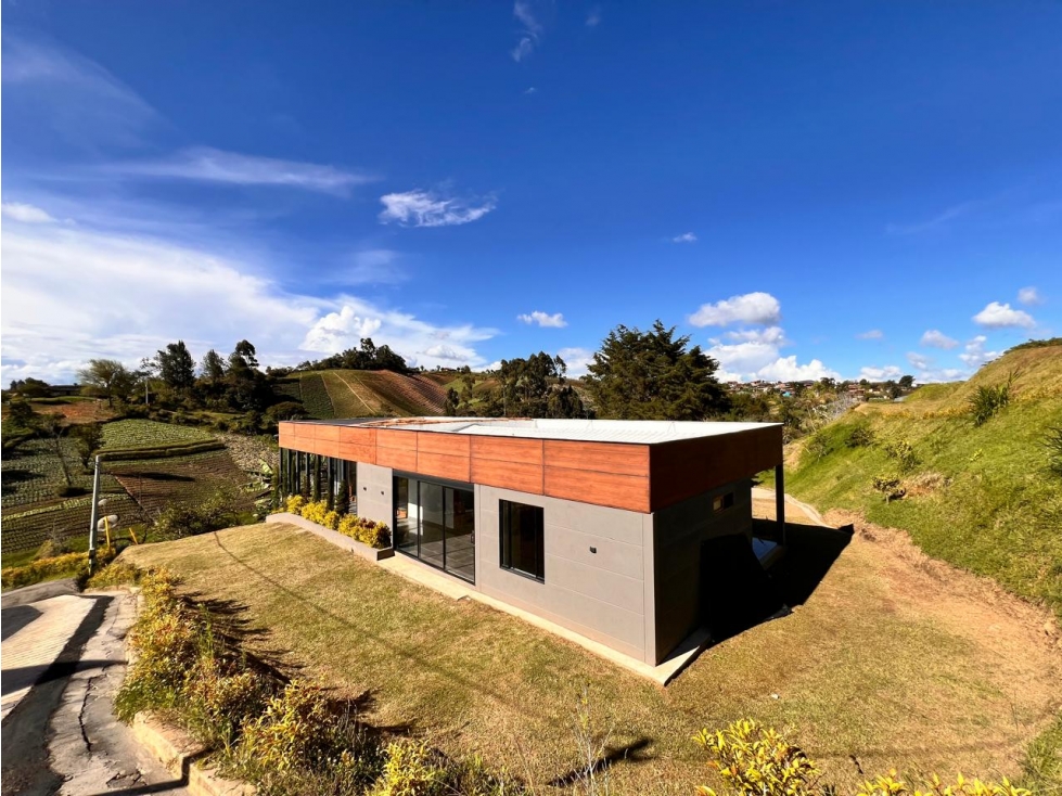 LINDA CASA FINCA EN VENTA EL CARMEN DE VIBORAL — foto 4
