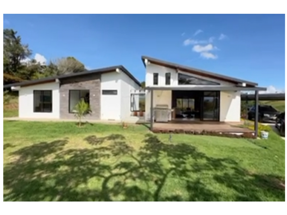 HERMOSA CASA FINCA EN VENTA EL CARMEN DE VIBORAL