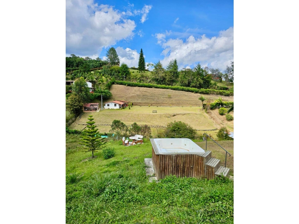 ENCANTADORA FINCA EN VENTA GUARNE — foto 3