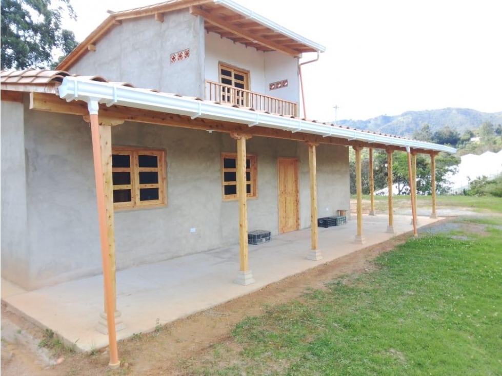 HERMOSA FINCA EN VENTA NUEVA SAN VICENTE