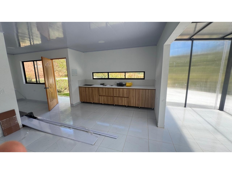 HERMOSA FINCA EN VENTA ENTRE MARINILLA Y SANTUARIO — foto 3
