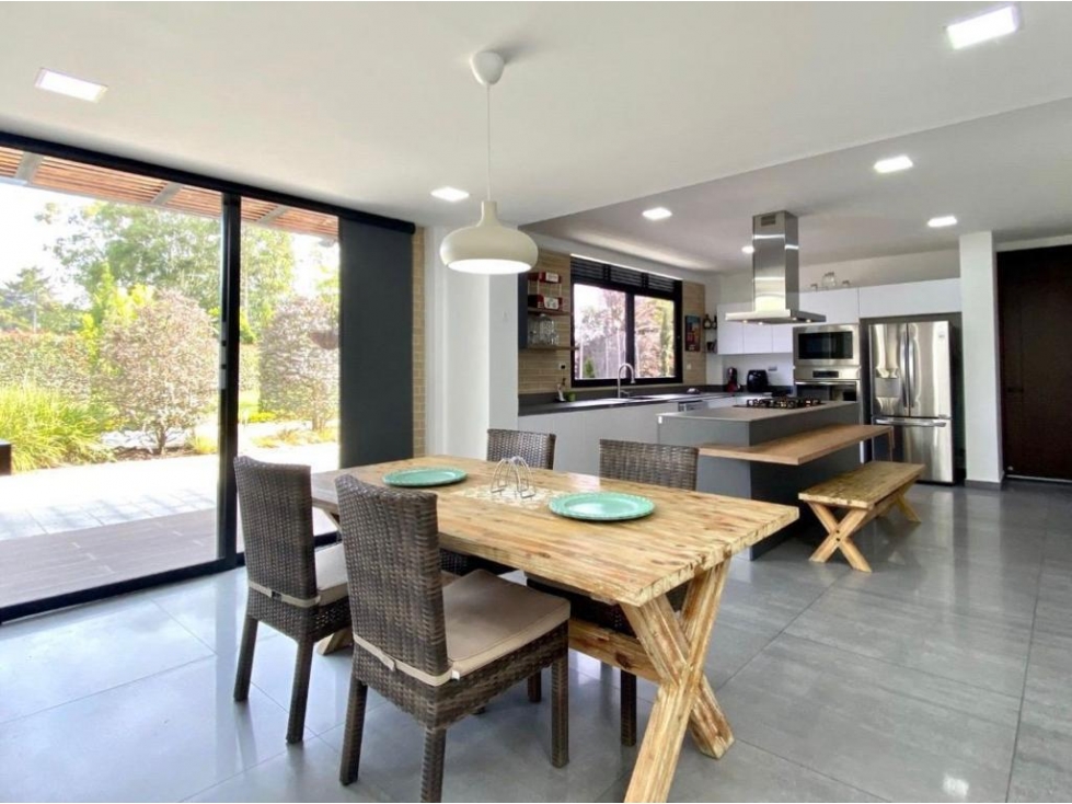 ENCANTADORA CASA CAMPESTRE EN VENTA LA CEJA UNIDAD CERRADA — foto 3