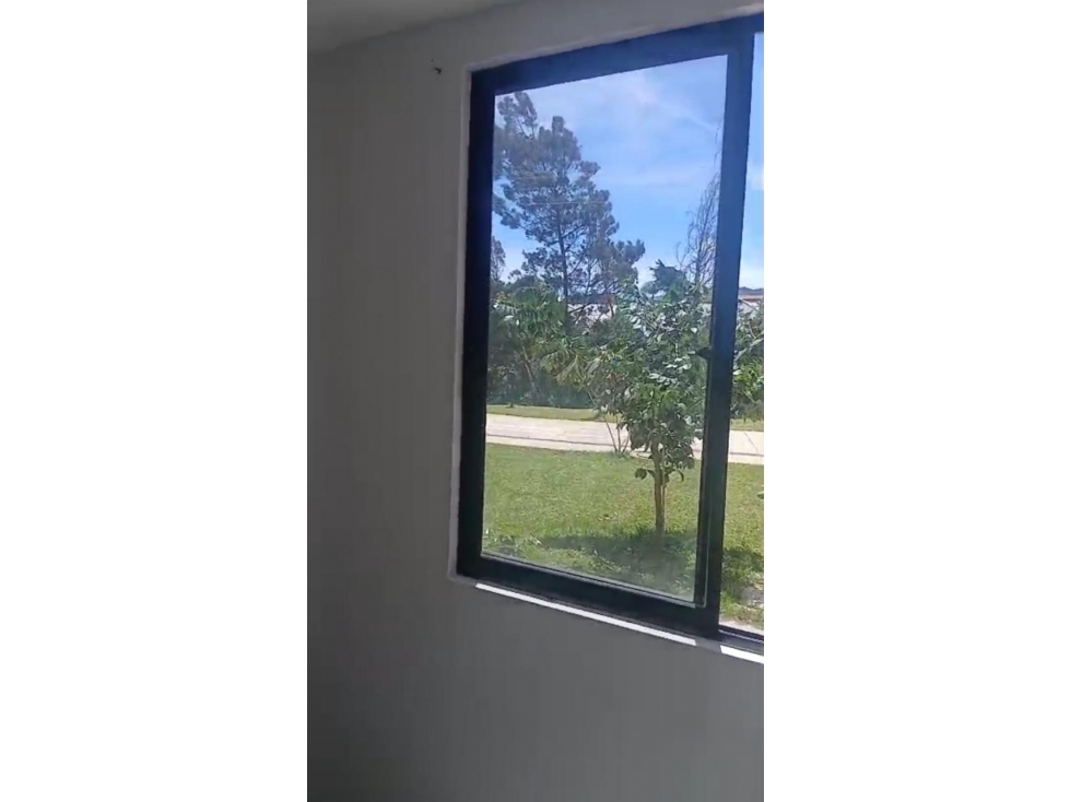CONFORTABLE CASA EN VENTA EL CARMEN DE VIBORAL — foto 4
