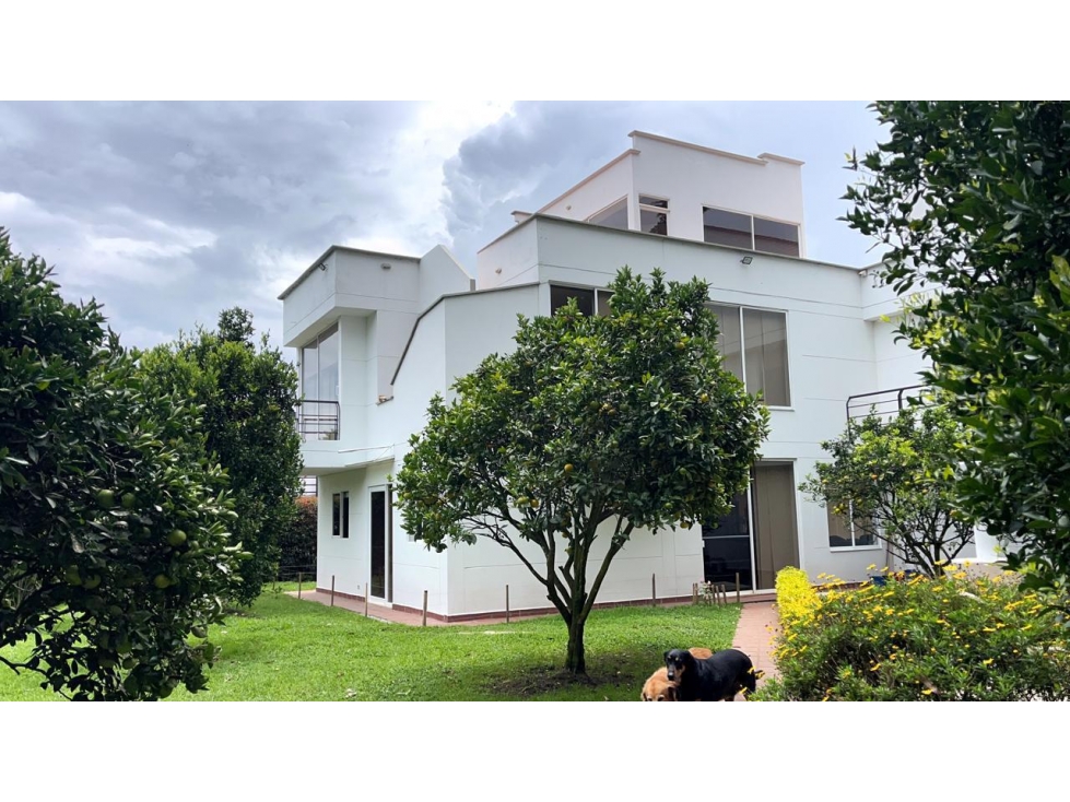 ESPECTACULAR CASA CAMPESTRE EN VENTA RIONEGRO