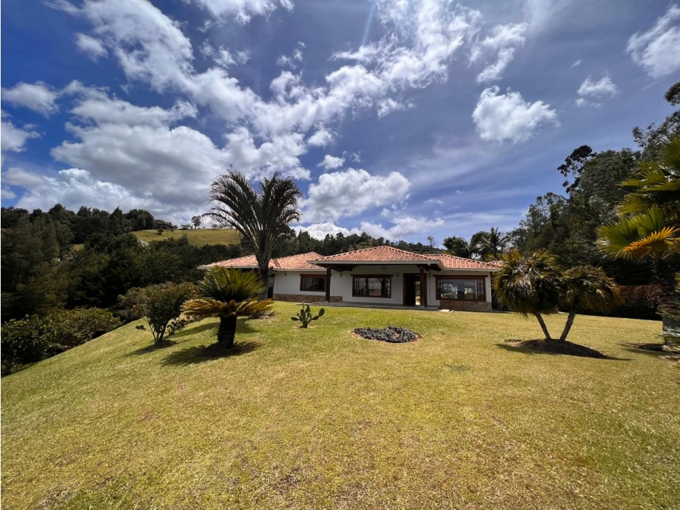 BEAUTIFUL COUNTRY HOUSE FOR SALE IN CABECERAS OF LLANOGRANDE-RIONEGRO — foto 4