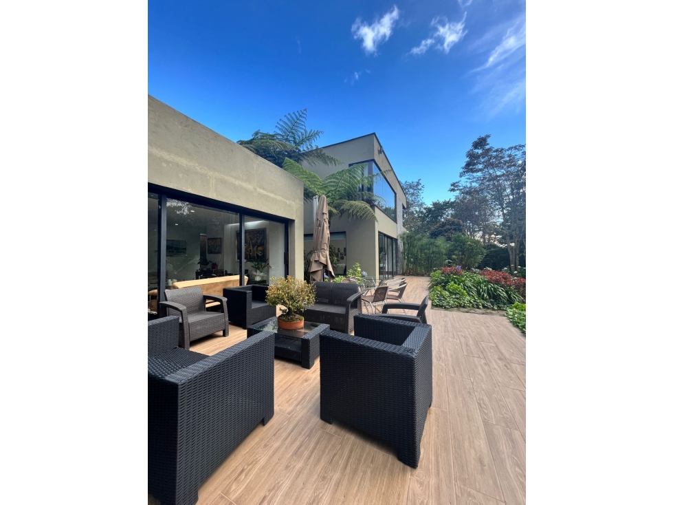 HERMOSA CASA EN VENTA ALTO DE LAS PALMAS MEDELLIN — foto 4