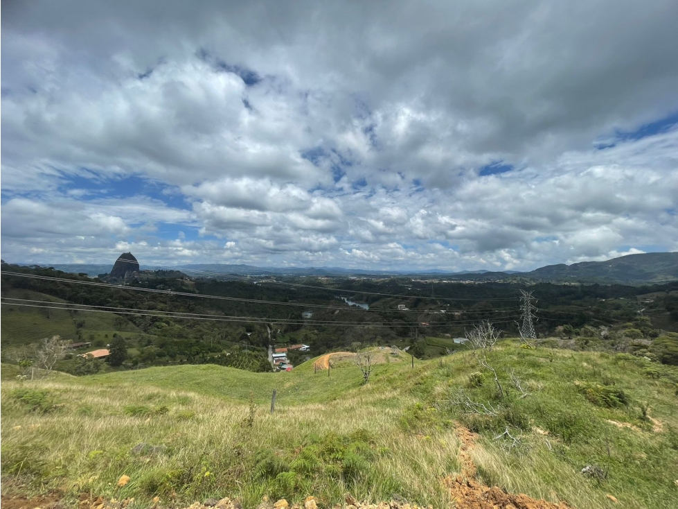 HERMOSO LOTE EN VENTA GUATAPE ANTIOQUIA — foto 4