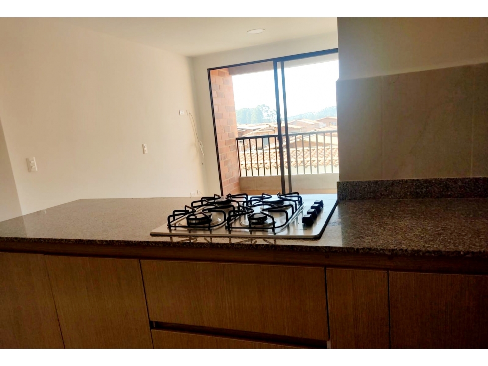 HERMOSO APARTAMENTO EN VENTA CARMEN DE VIB. EDIFICIO CON ADMINISTRACIÓ — foto 2