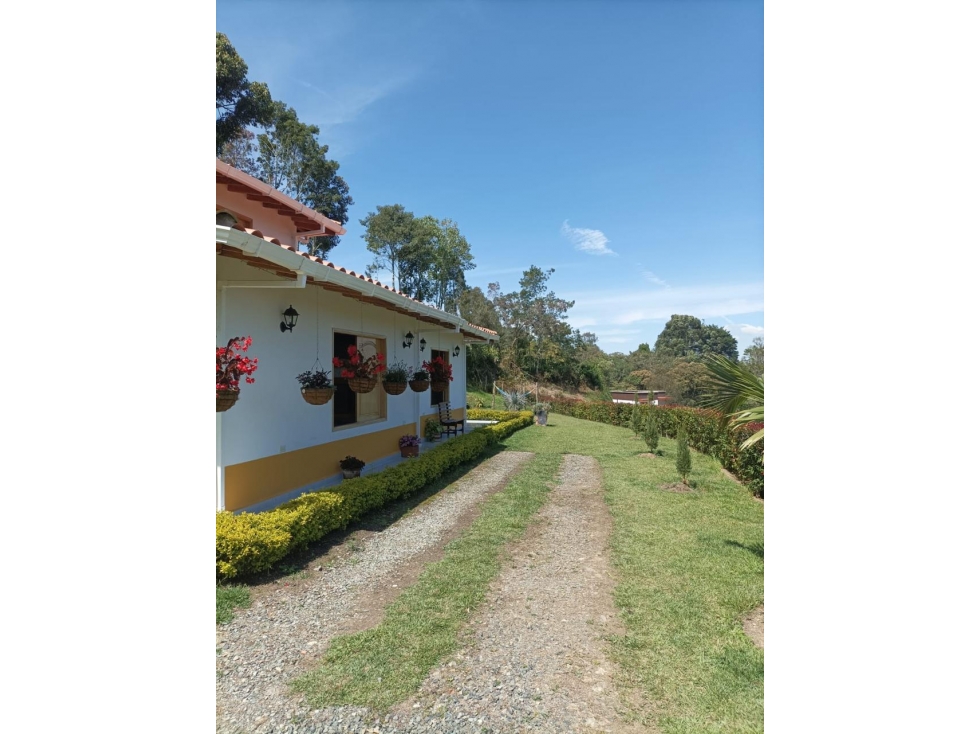 HERMOSA FINCA EN VENTA SANTUARIO - 3