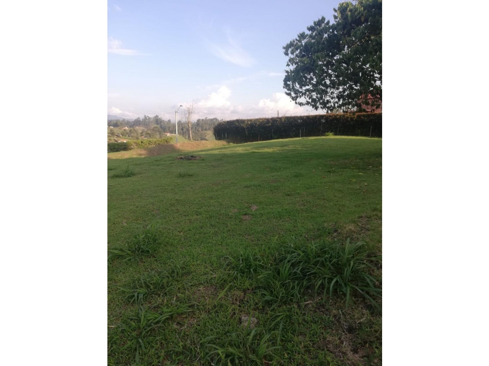 ENCANTADOR LOTE EN VENTA SAN VICENTE CERCA A LA AUTOPISTA — foto 3