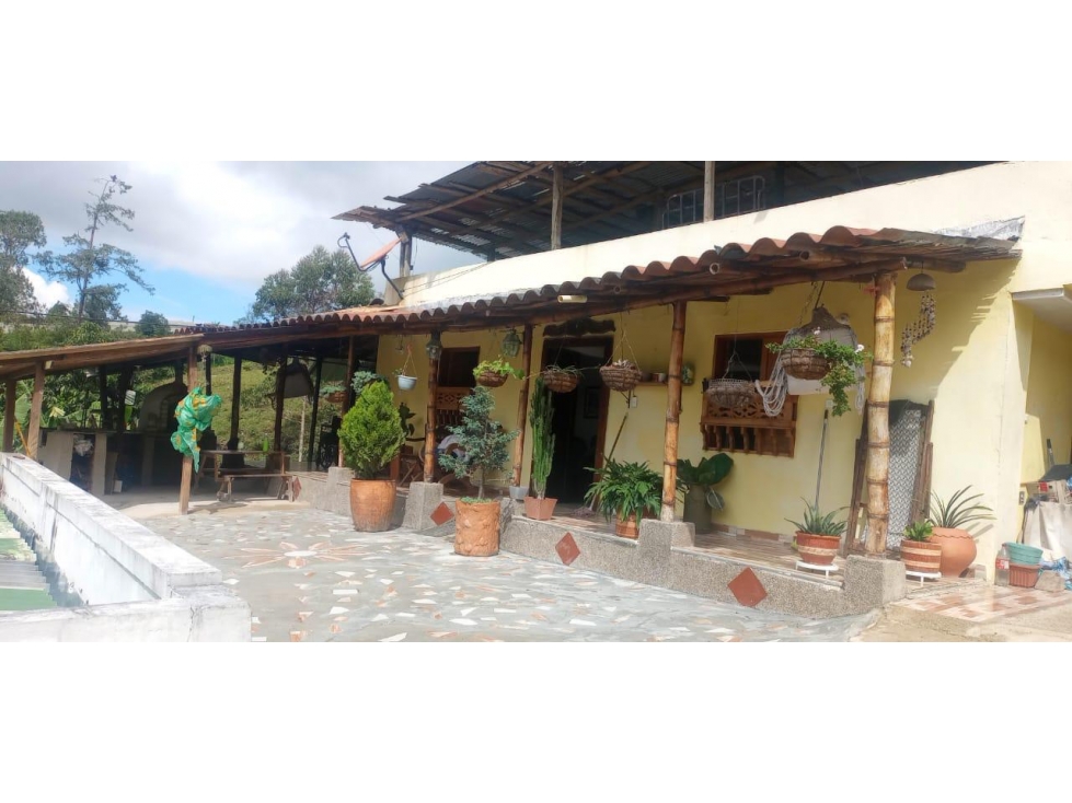 LINDA FINCA EN VENTA MARINILLA-ANTIOQUIA