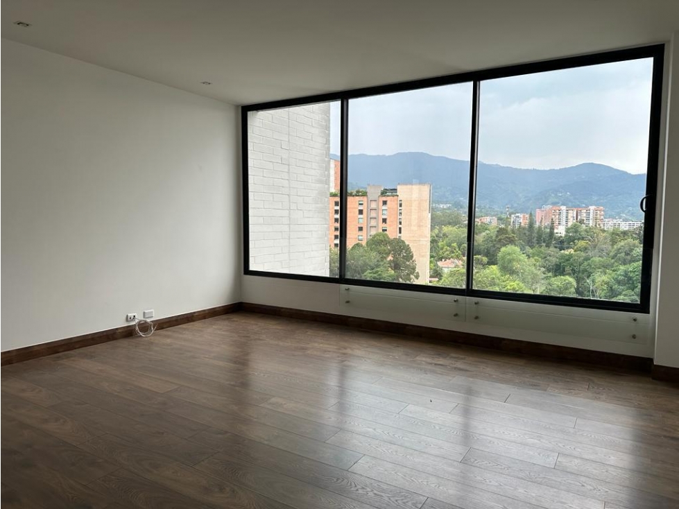 ENCANTADOR APARTAESTUDIO EN VENTA POBLADO MEDELLÍN — foto 4