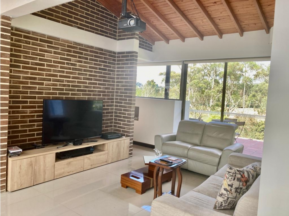ENCANTADORA FINA EN VENTA GUARNE — foto 4