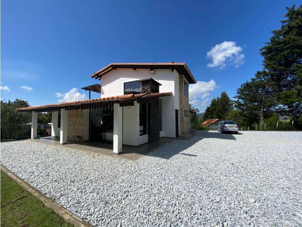 ENCANTADORA FINCA EN VENTA GUARNE — foto 4