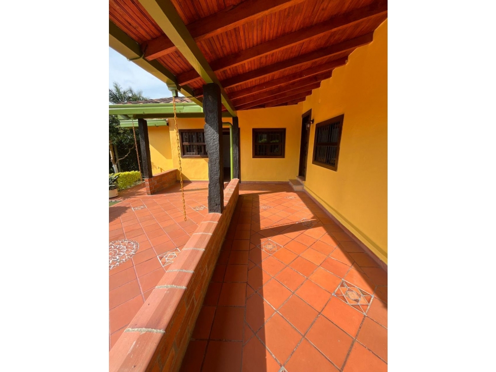 HERMOSA CASA CAMPESTRE EN VENTA CABECERAS LLANOGRANDE — foto 3