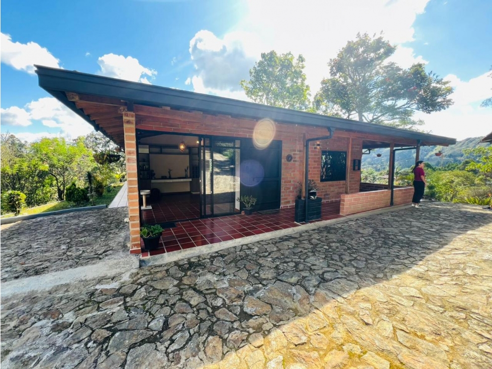 HERMOSA FINCA EN VENTA GUARNE — foto 3