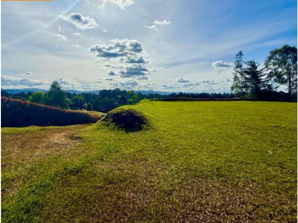 HERMOSO LOTE EN VENTA EN PARCELACIÓN ACCESO SOBRE LA VÍA SAN ANTONIO — foto 4