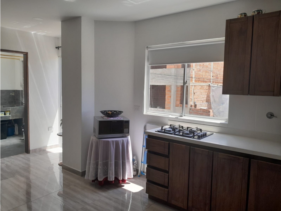 HERMOSO APARTAMENTO ESQUINERO EN SEGUNDO PISO EN VENTA — foto 4