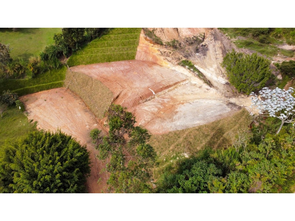 ENCANTADOR LOTE EN VENTA GUARNE LA CLARITA — foto 4