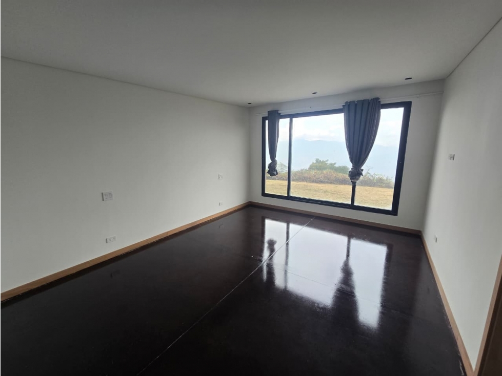 HERMOSA CASA EN VENTA PALMAS — foto 4