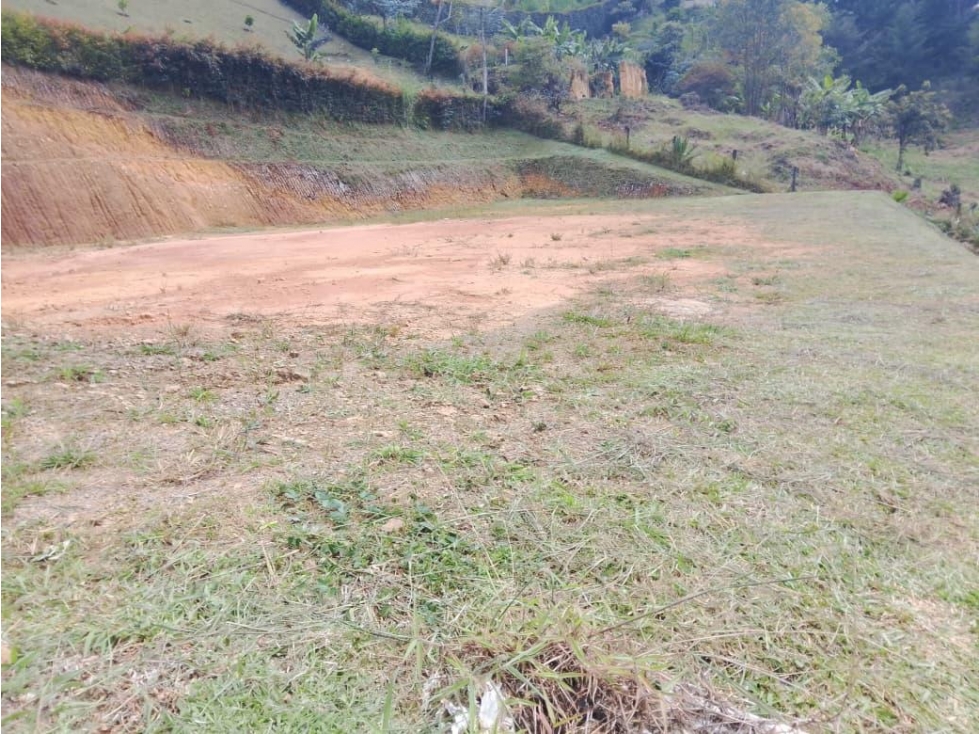 HERMOSO LOTE EN VENTA SAN VICENTE CERCA A LA AUTOPISTA — foto 4