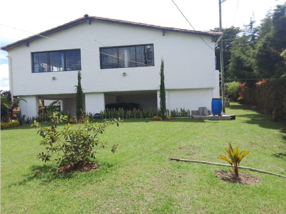 ENCANTADORA FINCA EN VENTA GUARNE CERCA A LA AUTOPISTA — foto 6