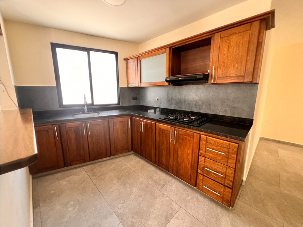 APARTAMENTO ESQUINERO EN VENTA EL CARMEN DE VIBORAL — foto 2