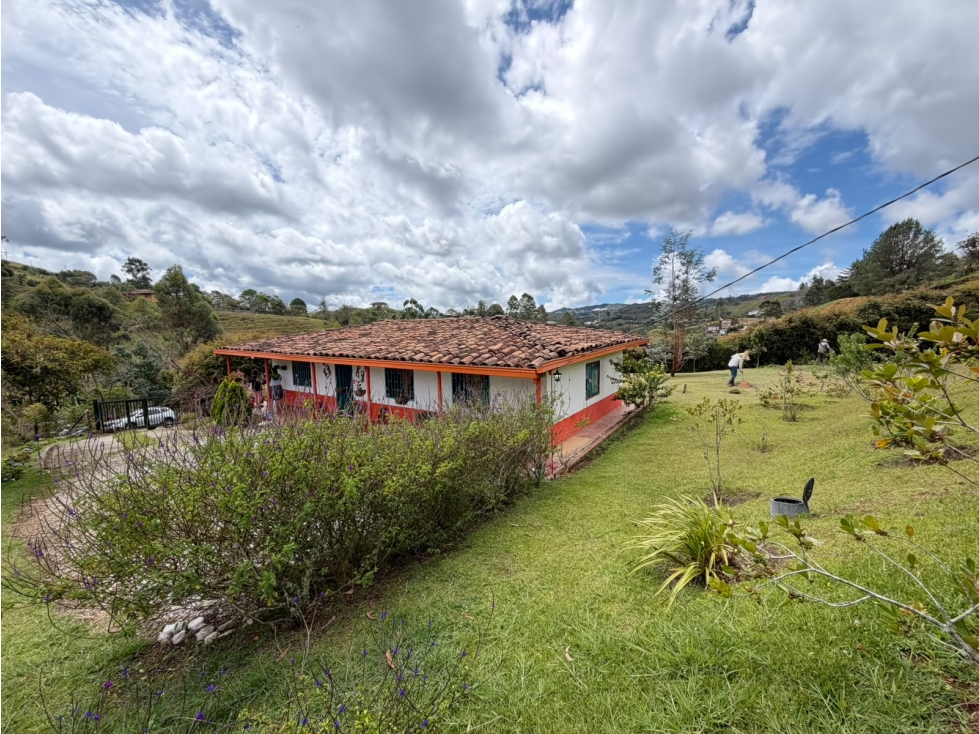 HERMOSA CASA FINCA TRADICIONAL EN VENTA EL SANTUARIO — foto 6