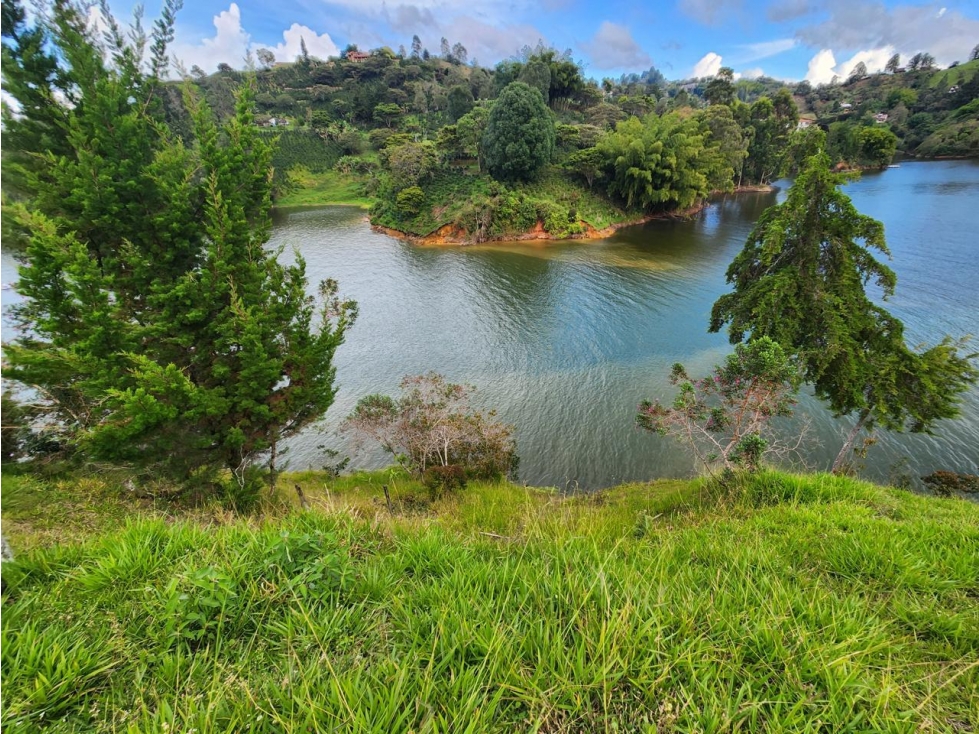 ENCANTADORES LOTES EN VENTA EL PEÑOL CON EMBALSE - 4