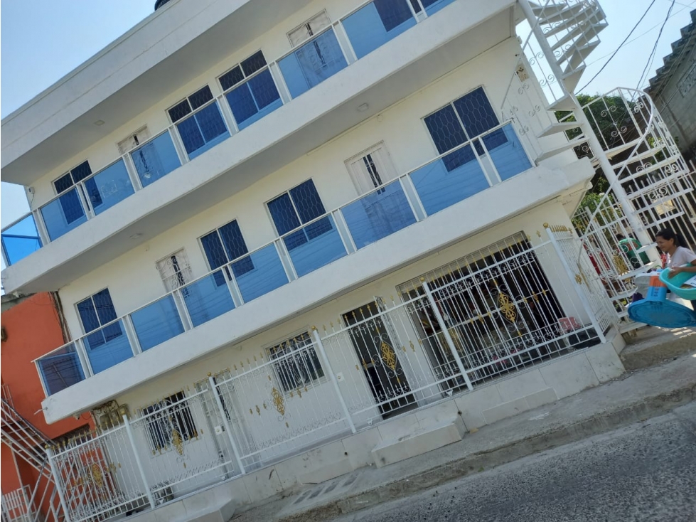 EDIFICIO ESQUINERO DE OPORTUNIDAD EN VENTA EN LAS PALMERAS CARTAGENA.! — foto 5