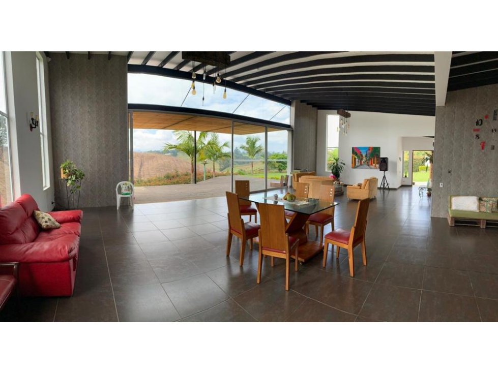 HERMOSA CASA FINCA EN VENTA EN LA VEREDA CRISTO REY CARMEN VIBORAL