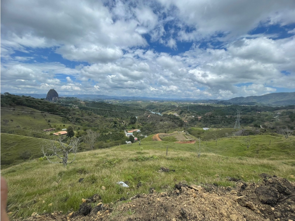 HERMOSO LOTE EN VENTA GUATAPE ANTIOQUIA — foto 5