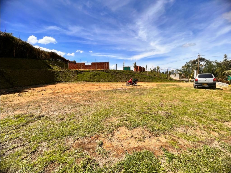 LINDO LOTE EN VENTA EN SEMIPARCELACIÓN EL CARMEN DE VIBORAL - 6