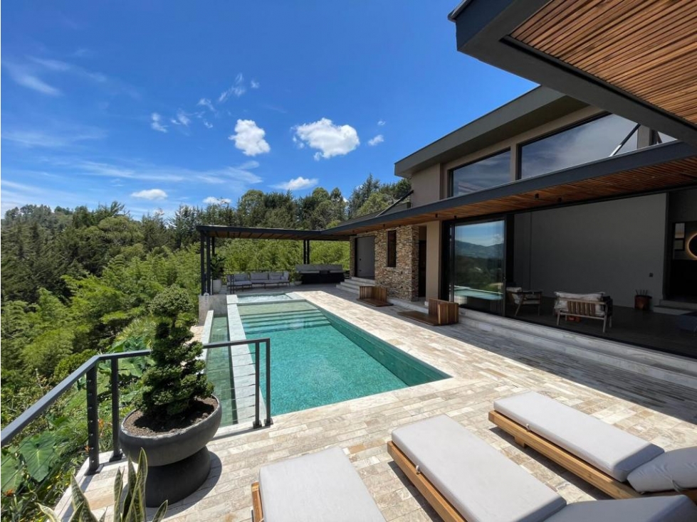 ENCANTADORA CASA CAMPESTRE EN VENTA GUATAPÉ - 2