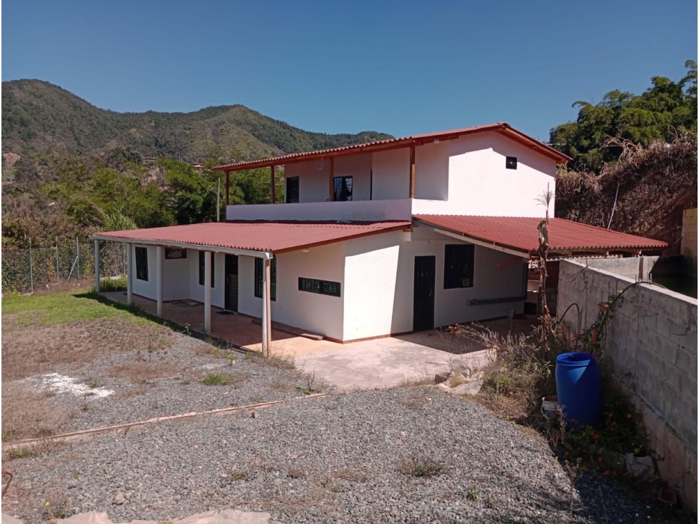 HERMOSA FINCA EN VENTA SANTUARIO - 2