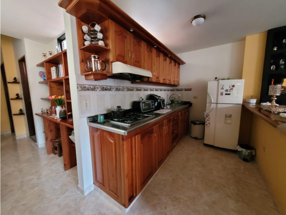 ENCANTADOR APARTAMENTO CASA EN VENTA MARINILLLA — foto 6