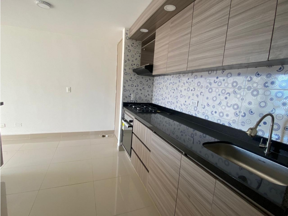 HERMOSO APARTAMENTO EN VENTA EN RIONEGRO — foto 3