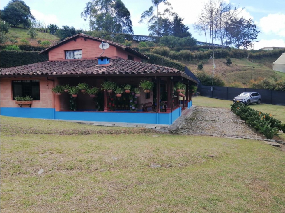 ENCANTADORA FINCA EN VENTA CERCA A LA AUTOPISTA — foto 6