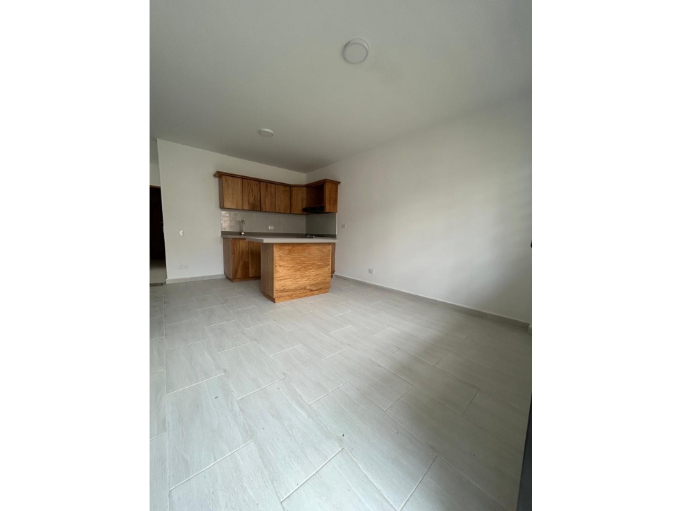 HERMOSO APARTAMENTO EN VENTA PRIMER NIVEL CARMEN DE VIBORAL