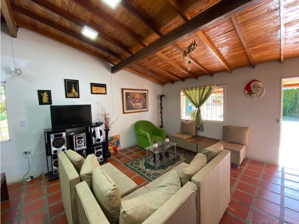 ENCANTADORA FINCA EN VENTA GUARNE — foto 4