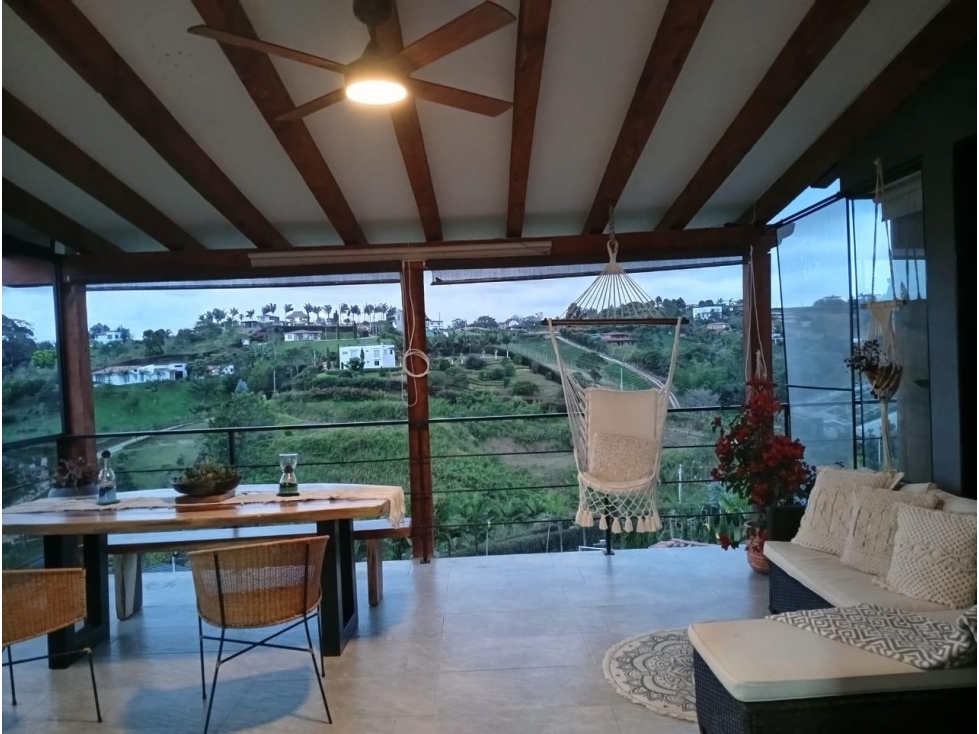 ENCANTADORA FINCA EN MARINILLA LÍMITE CON EL CARMEN DE VIBORAL — foto 3