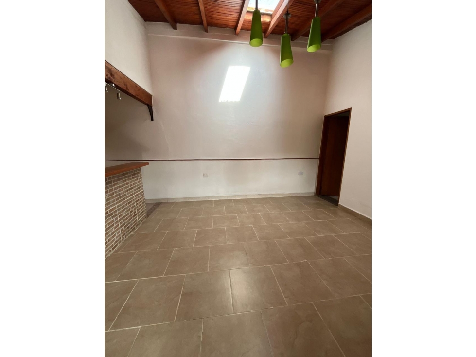 HERMOSA CASA CAMPESTRE EN VENTA CABECERAS LLANOGRANDE — foto 4