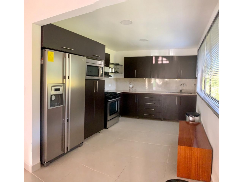 HERMOSA FINCA EN VENTA EN TODO EL CORAZÓN DE LLANOGRANDE — foto 2