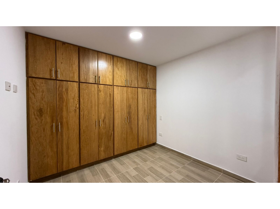 HERMOSO APARTAMENTO INTERNO EN VENTA ~ MUY CERC AL PARQUE DEL CARMEN — foto 5