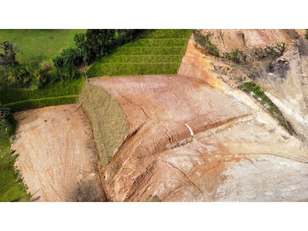 ENCANTADOR LOTE EN VENTA GUARNE LA CLARITA — foto 5
