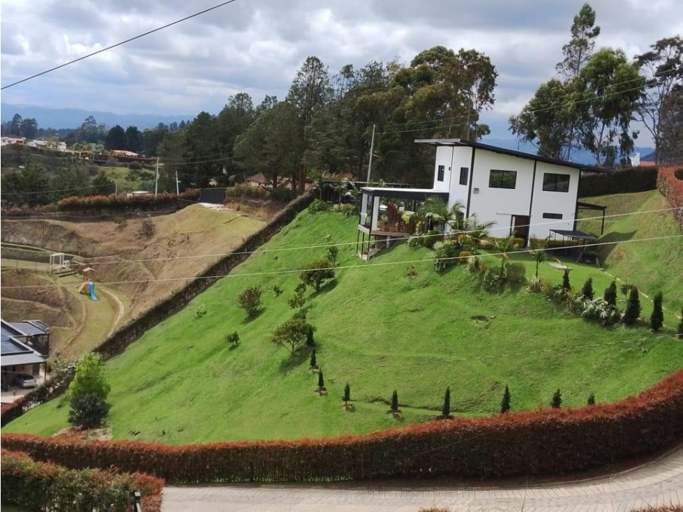 ENCANTADORA FINCA EN VENTA CERCA A LA AUTOPISTA MEDELLÍN BOGOTÁ — foto 5